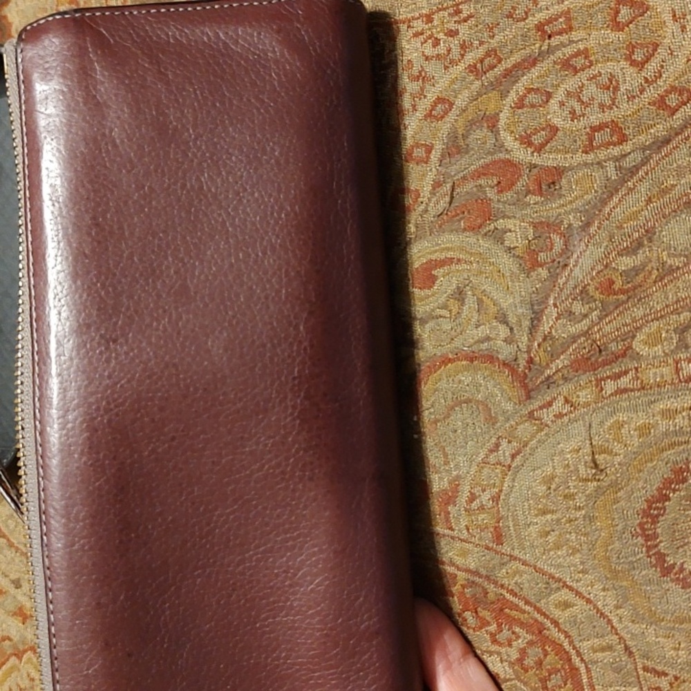 Chloe Multicolor leather long wallet $313 retail. GUC. - Picture 15 of 15